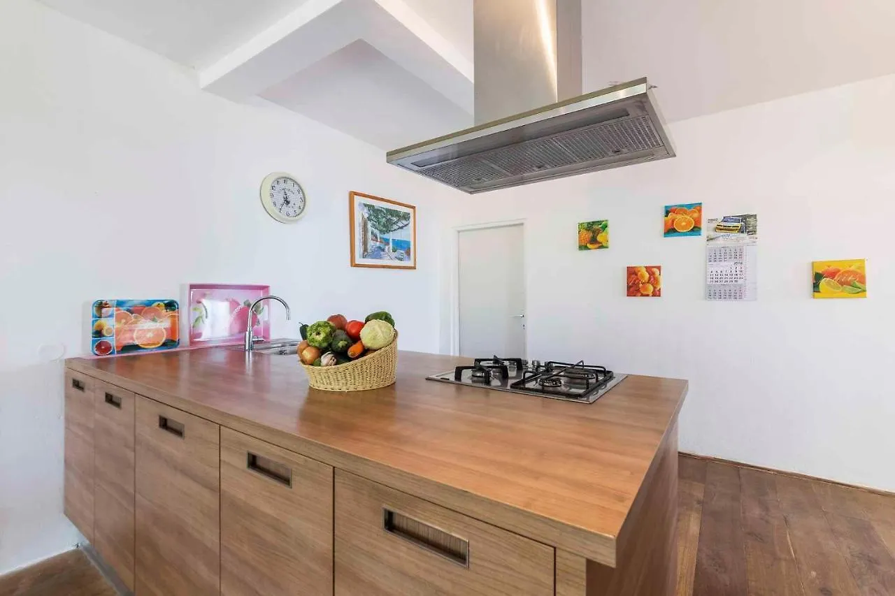 Apartment In Liganj 35553 لوفغان كرواتيا